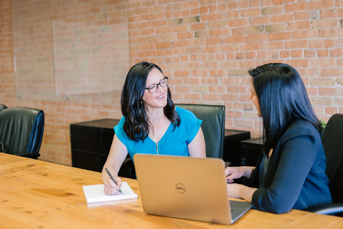 Counsellor and client in a confidential one-to-one therapy conversation